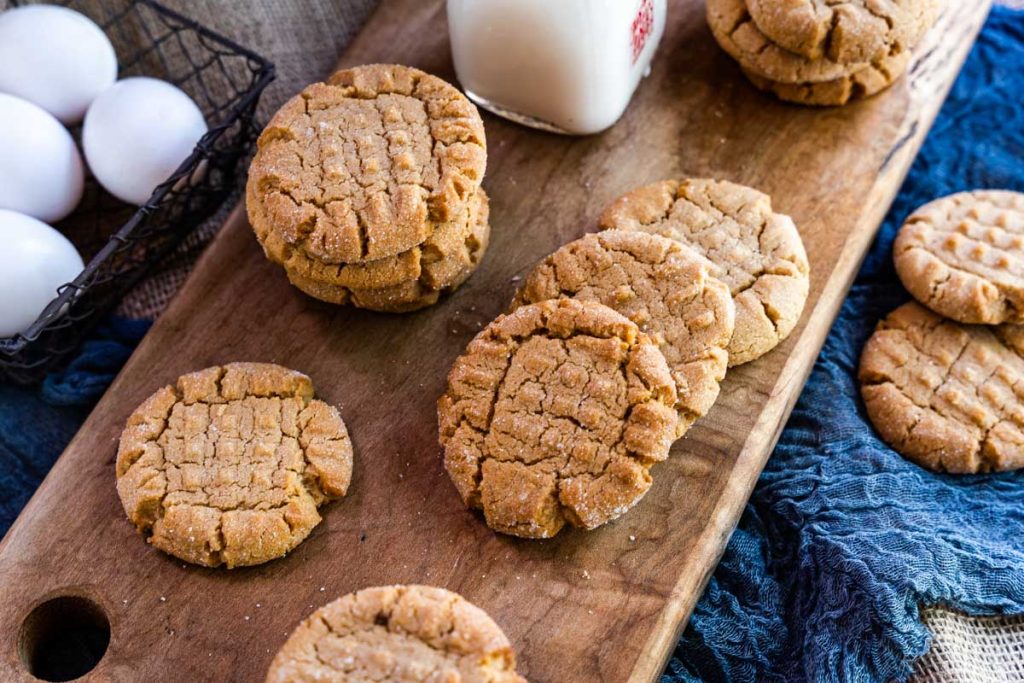 Classic Peanut Butter Cookies recipe - Desserts
